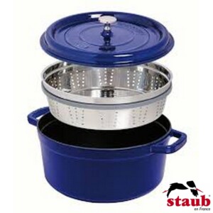 Caçarola com Steamer Redonda 26cm Azul Marinho Staub Specialties de Ferro Fundido