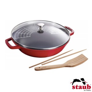 Wok com Tampa de Vidro 30cm Cereja Staub Specialties de Ferro Fundido