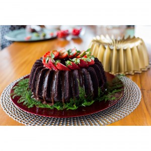 Fôrma para Bolo Nordic Ware Brilliance Bundt Redonda 26cm Dourada de Alumínio Fundido