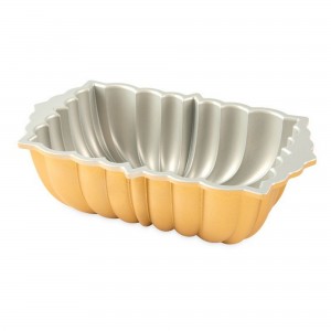 Fôrma para Pão e Bolo Nordic Ware Classic Fluted Retangular 25cm Dourada de Alumínio Fundido